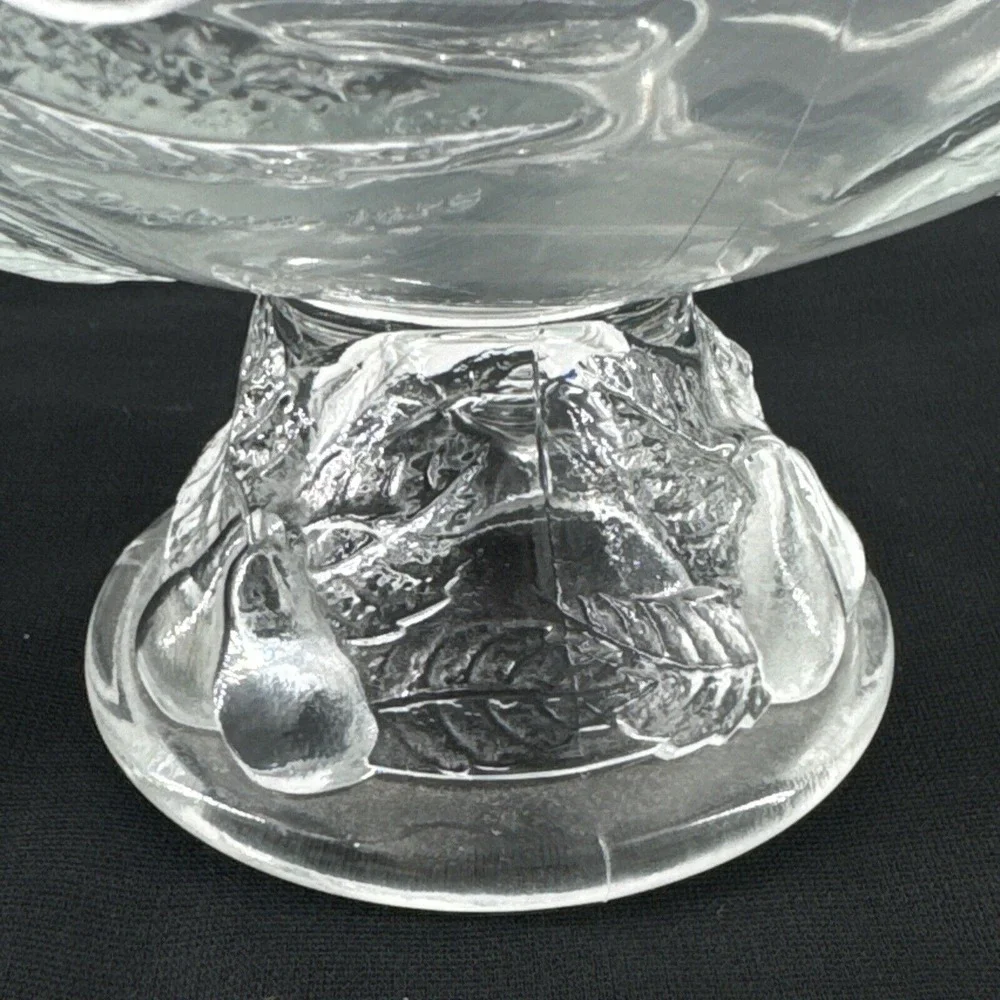 Pedestal Fruit Bowl Pear Leaf Design Vintage 80s Teleflora‎ Pressed Glass 7.5